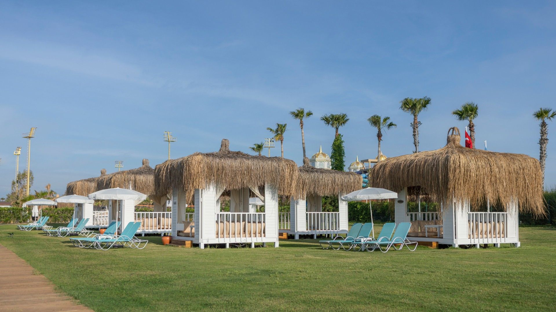 Ramada Beach Club – photo 2