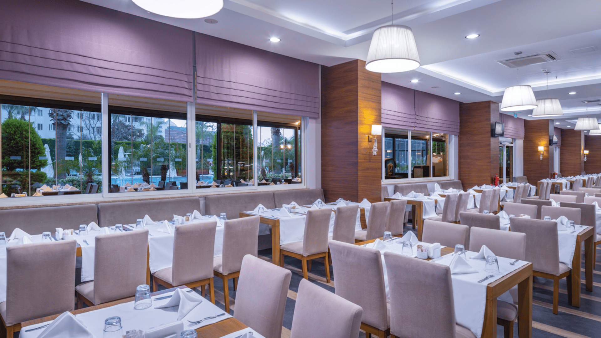 Ramada Resort Lara – Restoran ve bar 5