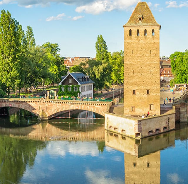 Transfer from Strasbourg Airport to Frankfurt am Main Airport