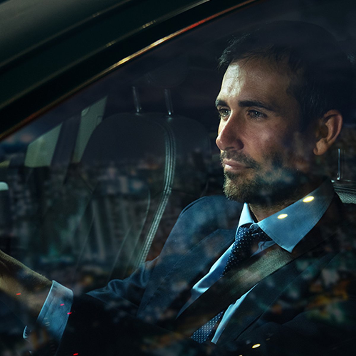 Traslado desde el aeropuerto de Turín al centro de la ciudad de Turín, image size:1200x1200