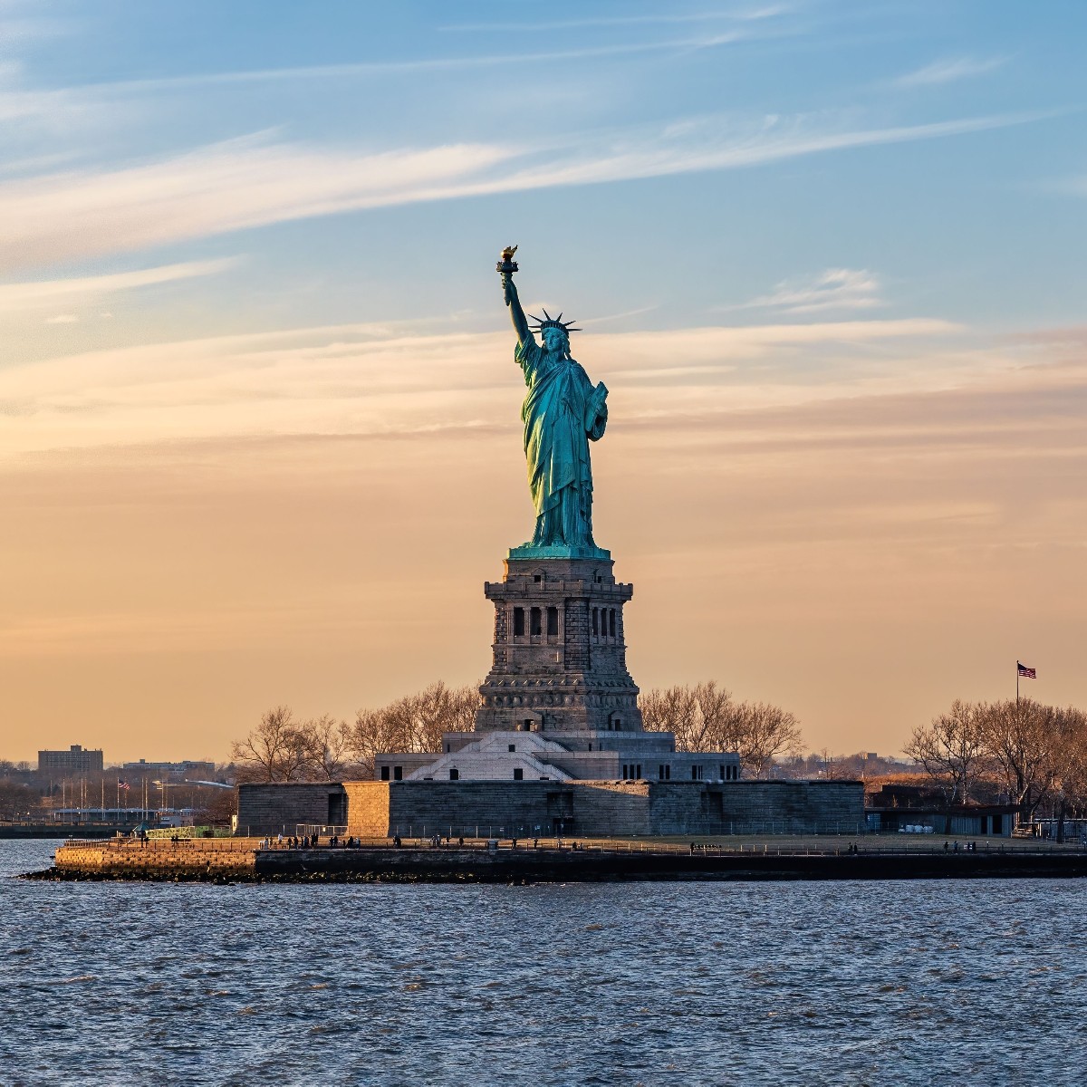 Ein atemberaubendes Bild der ikonischen Freiheitsstatue in New York City
