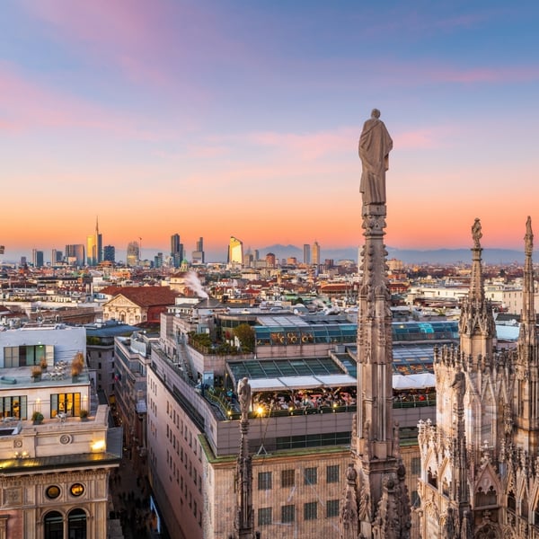 Spring days in a beautiful Milan