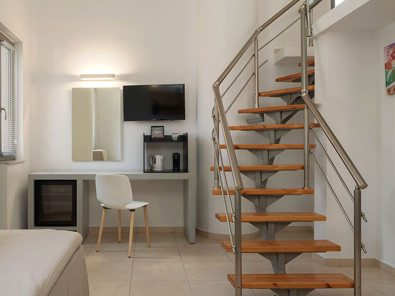 Maisonette - High Beach Featured