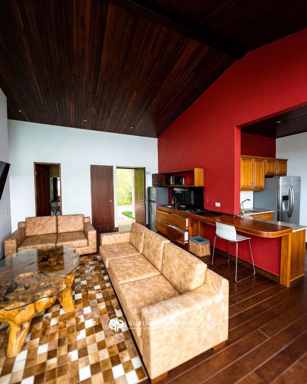 Luxe by The Charlee — Lake views