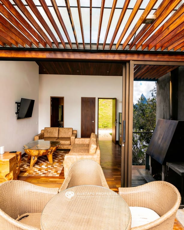 Luxe by The Charlee — Interior detail