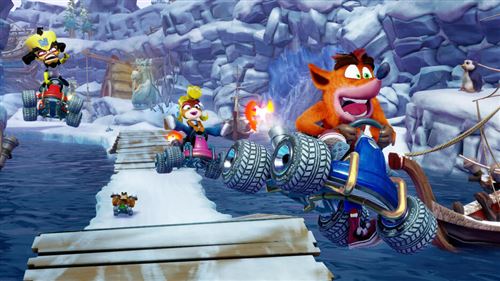 Activision PlayStation 4 1TB + Crash Team Racing Nitro Fueled + 2 DualShock 4 - Bundle