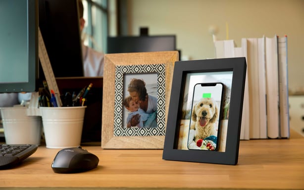 Twelve South PowerPic Smartphone Negro Cargador Inalámbrico Interior