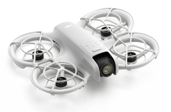 DJI Neo Fly More Combo 4 rotores Cuadricóptero 12 MP 3840 x 2880 Pixeles 1435 mAh Negro, Blanco