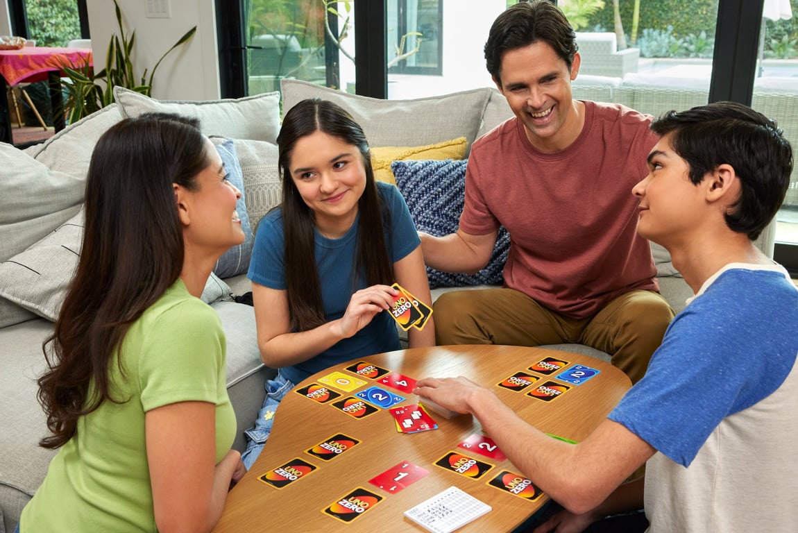 Games UNO Zero Jeu de cartes Dépouillement Neuf - vue 2