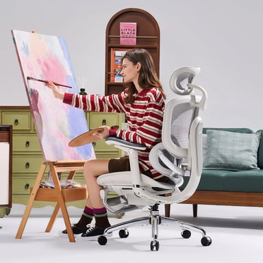 Doro C300 Pro V2 Sedia ergonomica – Supporto lombare auto-adattivo 2.0, Schienale SynchroFlex, Poggiatesta 3D ampio, Braccioli 8D, Inclinazione 135°, Profondità seduta regolabile, Poggiapiedi, 150 kg max,Bianco