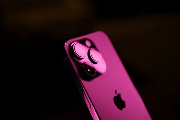 iPhone 15 Plus vs iPhone 15 Pro Max: ¿cuál elegir?