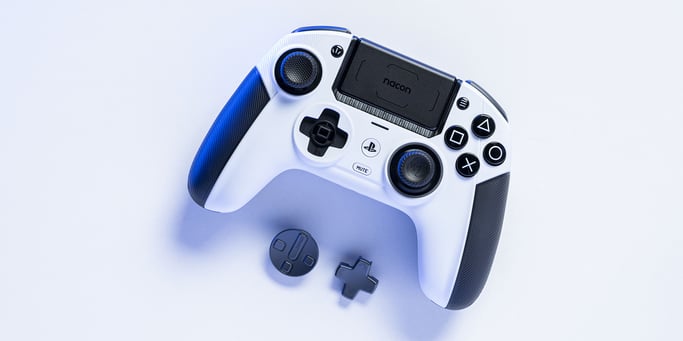 NACON Revolution 5 Pro Negro, Blanco Bluetooth/RF/USB Gamepad Analógico/Digital PC, PlayStation 4, PlayStation 5