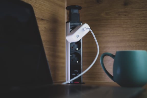 XtremeMac XWH-SPC45-03 chargeur d'appareils mobiles Ordinateur portable, Smartphone, Tablette Blanc Secteur Charge rapide Intérieure