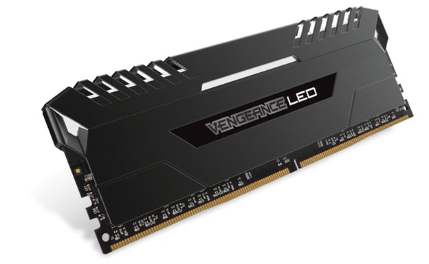 Kit de memoria para PC CORSAIR Vengeance LED DDR4 64GB (4 x 16GB) 3000MHz C15 con LED blanco
