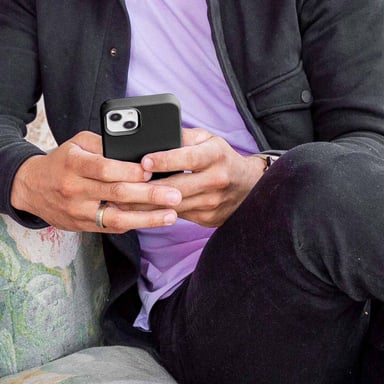 Accezz Coque Liquid Silicone avec MagSafe pour Samsung Galaxy A36 / A56 - Noir