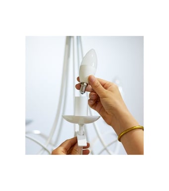 Bombilla WiZ Connected Flame Blanco variable E14 40W