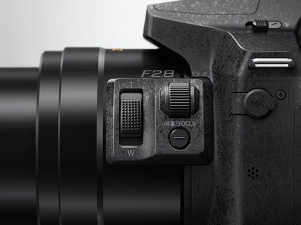 Panasonic Lumix DMC-FZ300 1/2.3'' Appareil photo Bridge 12,1 MP MOS 4000 x 3000 pixels Noir