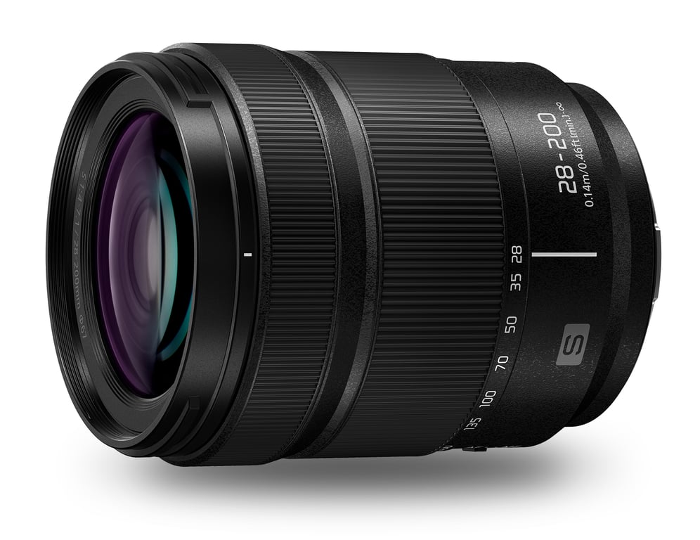 Panasonic 28 200 mm F4.0 7.1 - vue 3