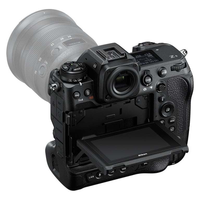 NIKON Z9 + Z 24 70mm f4 Neuf - vue 4