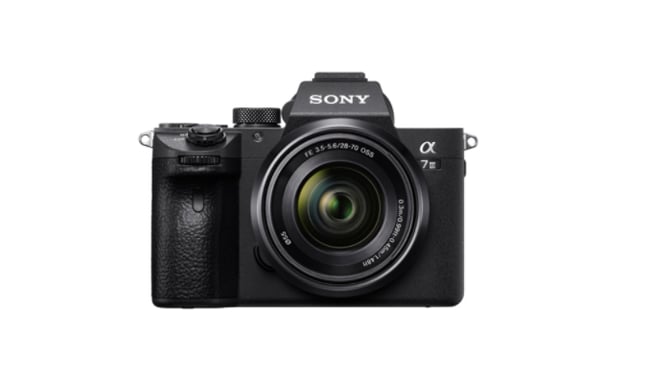 Sony Alpha 7 III + 28-70mm MILC 24,2 MP CMOS 6000 x 4000 pixels Noir