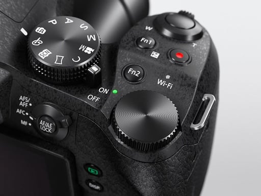 Panasonic Lumix DMC-FZ300 1/2.3'' Appareil photo Bridge 12,1 MP MOS 4000 x 3000 pixels Noir