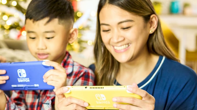 Switch Lite 32 GB - Console di gioco portatile con schermo tattile Wifi da 14 cm (5,5''), giallo