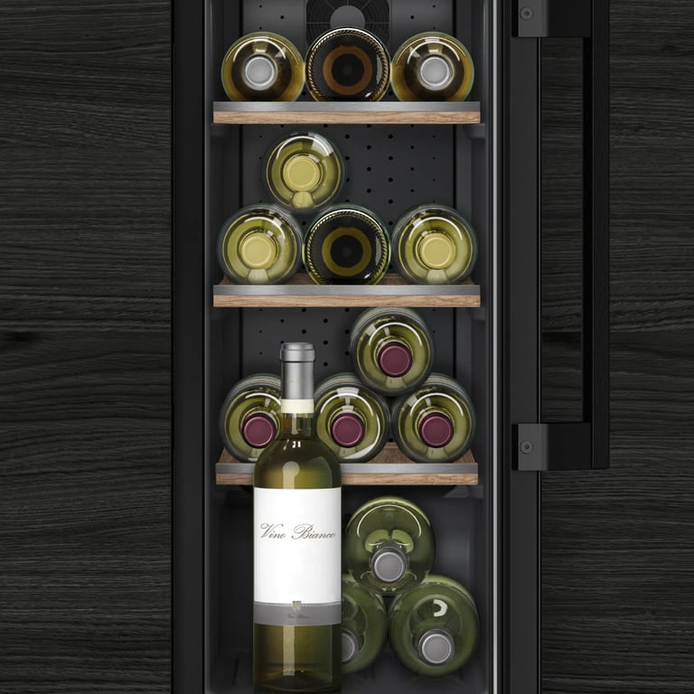Siemens iQ500 KU20WVHF0 refroidisseur à vin Refroidisseur de vin compresseur Intégré Noir 21 bouteille(s) - Neuf