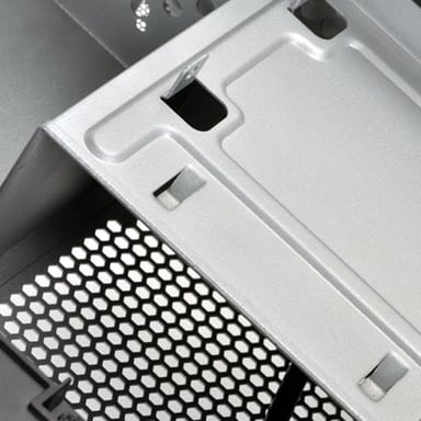 Silverstone Fortress FTZ01 Escritorio Plata