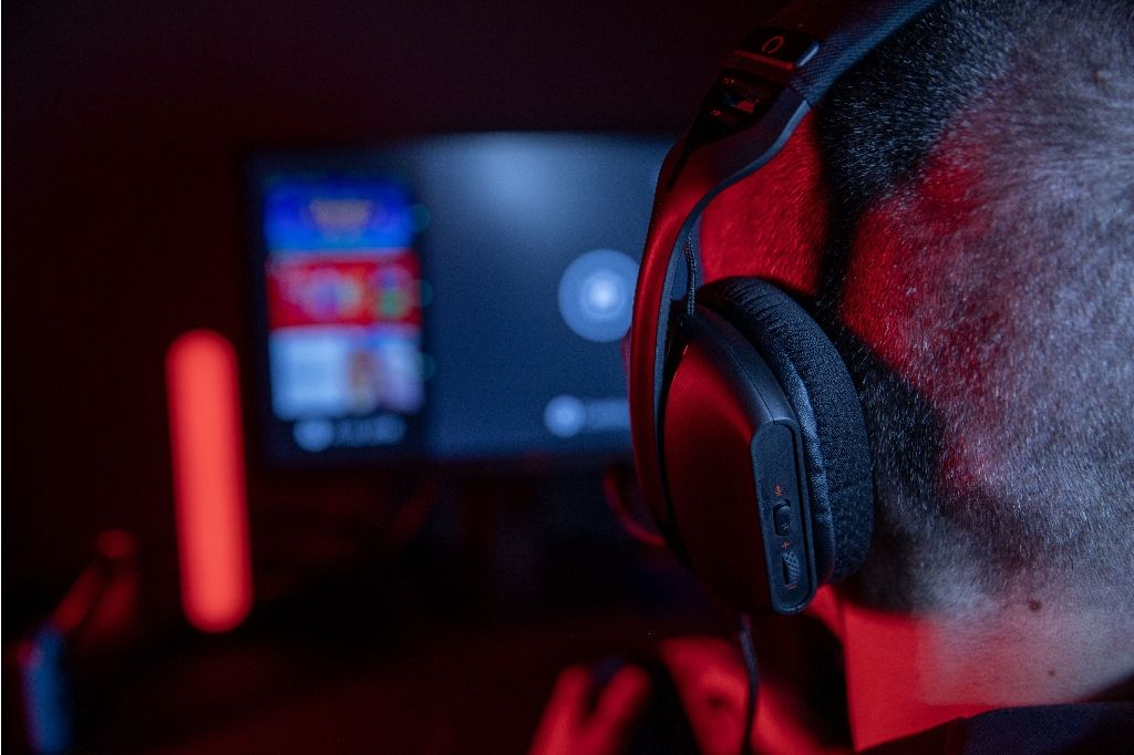 Casque gaming ultraléger Konix Switch - vue 3