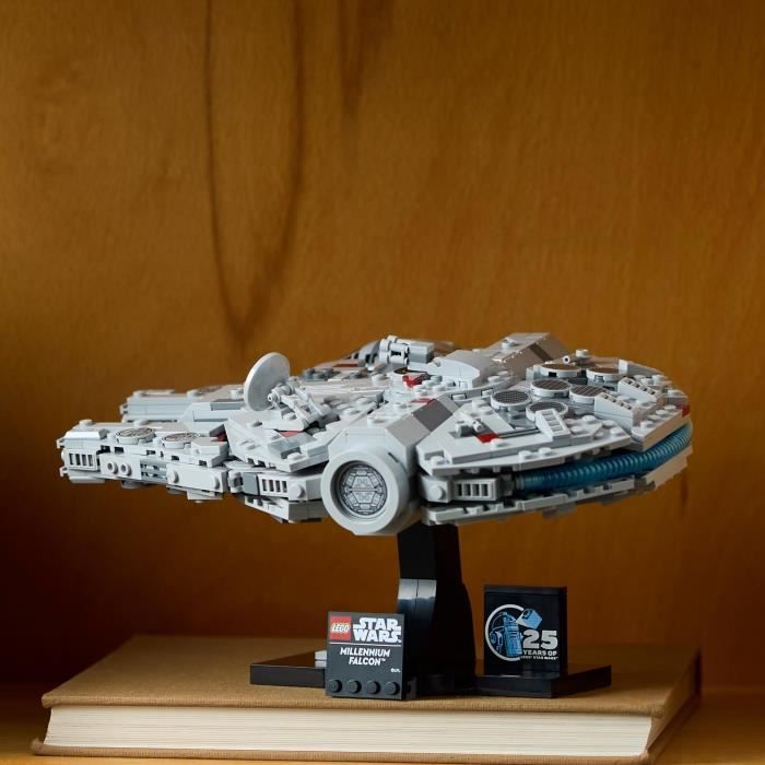 LEGO Star Wars 75375 Millenium Falcon : Modèle Collector à Construire - Neuf