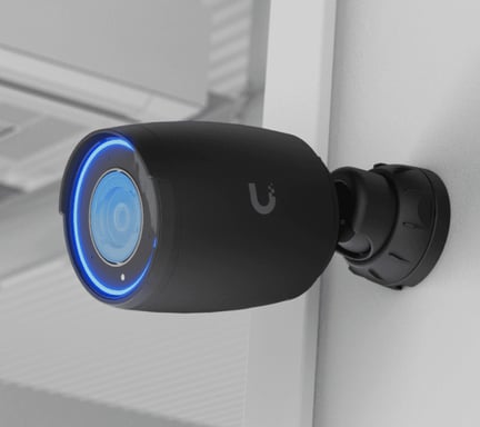 Ubiquiti AI Professional Bullet (shape) Cámara de seguridad IP Interior y exterior 3840 x 2160 Pixeles Techo/Pared/Poste