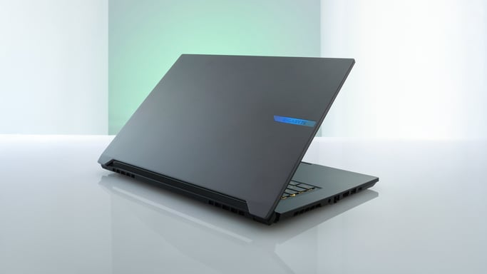 GIGABYTE AERO X16 1VH93PTC94AH laptop Copilot+ PC AMD Ryzen AI 7 350 Ordinateur portable 40,6 cm (16'') WQXGA 16 Go DDR5-SDRAM 1 To SSD NVIDIA GeForce RTX 5060 Wi-Fi 6E (802.11ax) Windows 11 Home Portuguais Gris