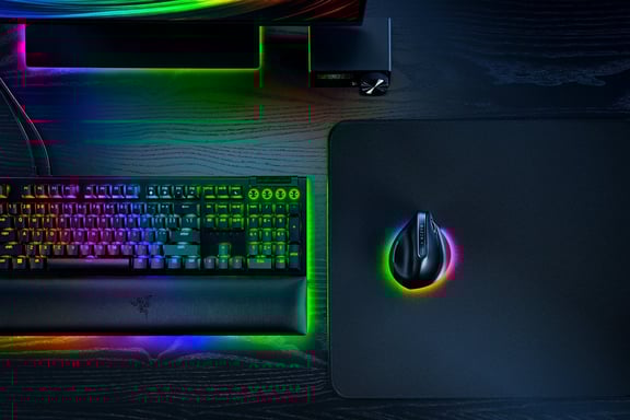 Razer Pro Click V2 Vertical mouse Universale Mano destra RF Wireless + Bluetooth + USB Type-C Ottico 30000 DPI (RAZER PRO CLICK V2 VERTICAL ED. MOUSE)