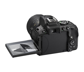 Nikon D5300 + 18-140mm VR Kit d'appareil-photo SLR 24,2 MP CMOS 6000 x 4000 pixels Noir