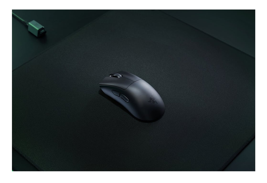 Razer DeathAdder V3 HyperSpeed souris Jouer Droitier RF Wireless + USB Type-C Optique 26000 DPI - Neuf