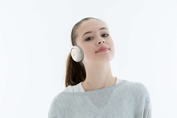 Philips TAUH202WT/00 Auricular inalámbrico Base para llamadas/música Micro-USB Bluetooth Blanco