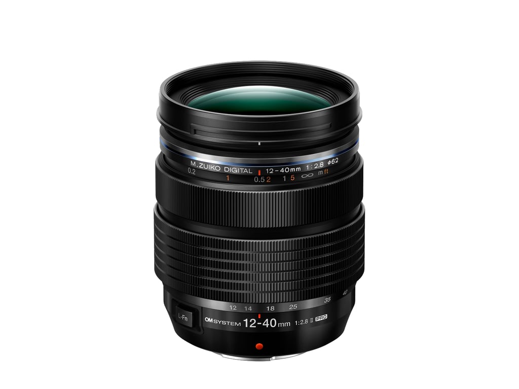Objectif hybride OM System ED 12 40mm f2.8 PRO II - vue 3