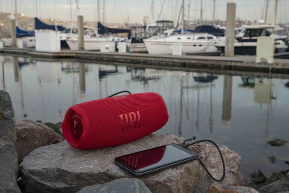 JBL Charge 5 – Enceinte portable Bluetooth – Autonomie de 20 heures – Etanche, Vert turquoise