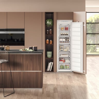 Hotpoint HASD18F013A1 Congelatore verticale Integrato 209 L E Bianco