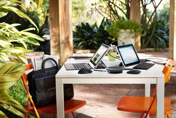 Ratón inalámbrico HP Z5000 Ratón Bluetooth blanco Superficie lisa y brillante Bandas de goma antideslizantes E5C13AA