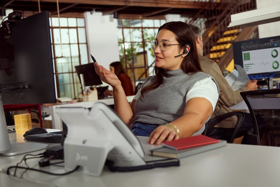 HP Poly Auriculares Poly Voyager Legend 50-M UC