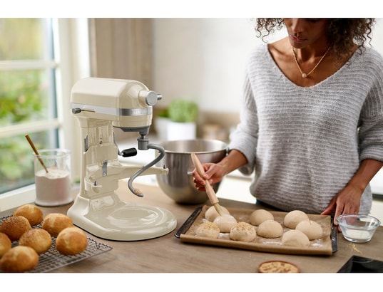 KITCHENAID Robot pâtissier sur socle 5.6 Réglisse Artisan 5KSM60SPXEBM - vue 9