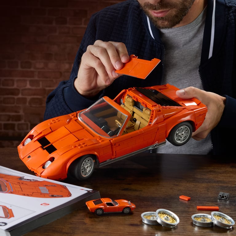 Mattel Hot Wheels Coffret de Construction Lamborghini Miura P400 SV de 1971 - vue 9