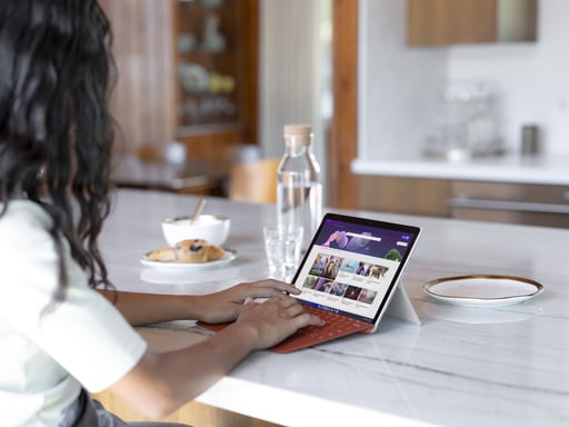 Microsoft Surface Go 3 Intel® Pentium® Gold 64 Go 26,7 cm (10.5'') 4 Go Wi-Fi 6 (802.11ax) Windows 11 Pro Platine