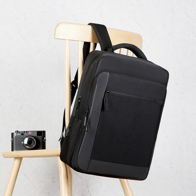 Link Sac à dos pour ordinateur portable 15 6 Poche extérieure Port USB extérieur pour le chargement Intérieur compartimenté Couverture extérieure hydrofuge Couleur Neuf - vue 3