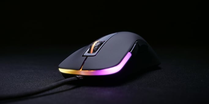 CHERRY XTRFY M1 RGB USB Type-A Mouse ottico da 7200 DPI per destrimani