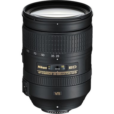 Nikon D610 + AF-S 28-300mm f/3.5-5.6G ED VR + 32GB Kit d'appareil-photo SLR 24,3 MP CMOS 6016 x 4016 pixels Noir