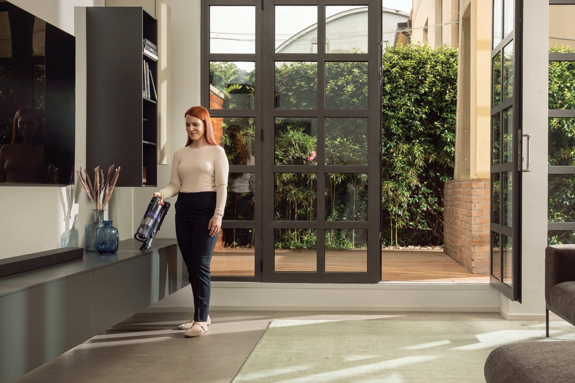 Aspirateur Balai sans Fil HOOVER HF1 Plus Léger Turbo Mode Brosse sols LED - vue 2