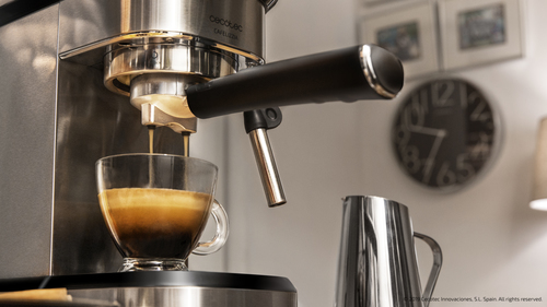 Cecotec Cumbia Cafelizzia 790 Steel Machine à café avec mousseur à lait 20 bar Acier - vue 3