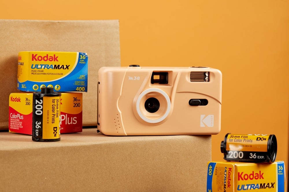 Appareil photo jetable Kodak 400TX 30 mm f/10 Noir et Blanc - Labo FNAC -  Kodak